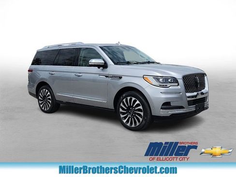 Used 2022 Lincoln Navigator Black Label AWD/4WD image 1
