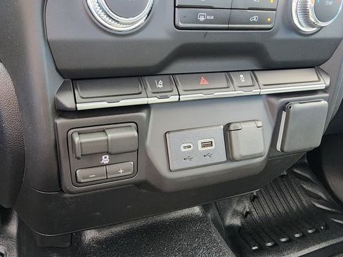 New 2026 GMC Sierra 3500 Pro AWD/4WD image 34