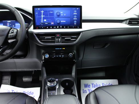 New 2026 Ford Escape SE w/ PHEV Premium Package image 18