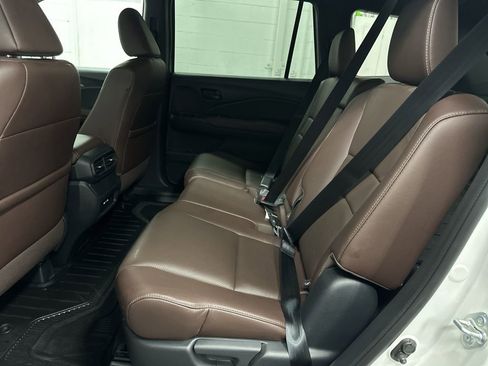 Used 2024 Honda Passport EX-L image 22