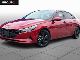 Used 2021 Hyundai Elantra SEL video 1