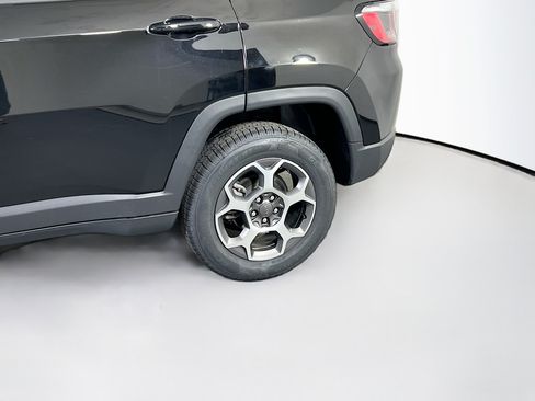Used 2022 Jeep Compass Trailhawk AWD/4WD image 27