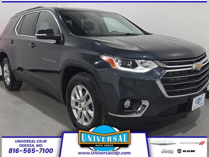 Used 2021 Chevrolet Traverse LT
