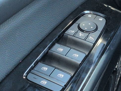 New 2026 Nissan Pathfinder Platinum AWD/4WD image 27