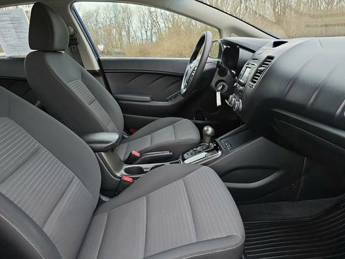 Used 2017 Kia Forte LX w/ LX Popular Package image 28