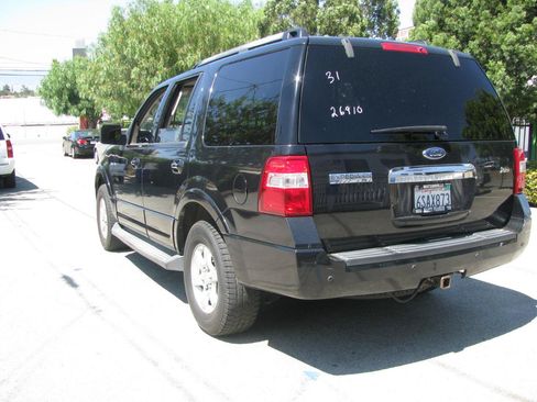 Used 2010 Ford Expedition XLT AWD/4WD image 4