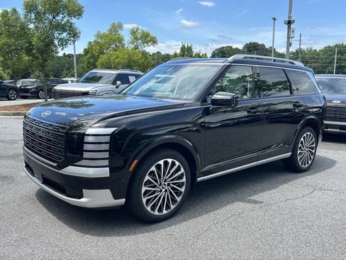 New 2026 Hyundai Palisade Calligraphy FWD image 3