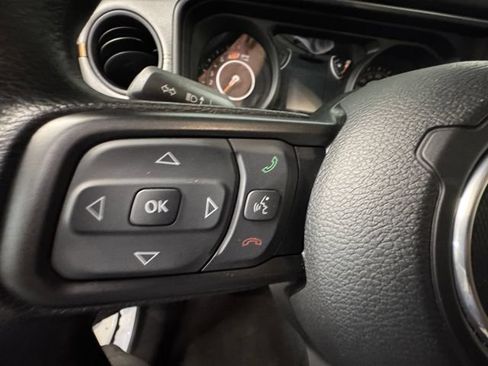 Used 2025 Jeep Wrangler Sport AWD/4WD image 20