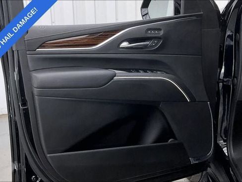 Used 2021 Cadillac Escalade Premium Luxury w/ Performance Package AWD/4WD image 21
