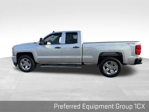 Used 2019 Chevrolet Silverado 1500 Custom w/ Custom Convenience Package image 10