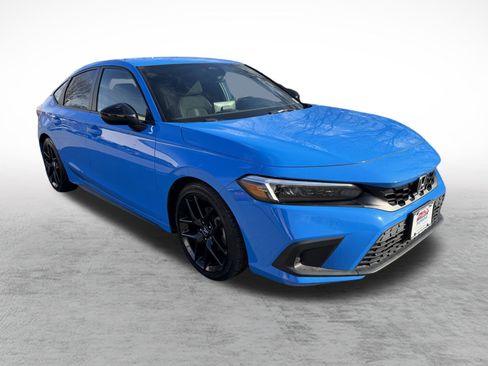 Used 2024 Honda Civic Sport image 3