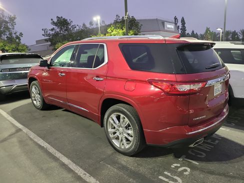 Used 2021 Chevrolet Traverse High Country image 4