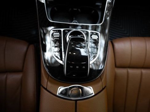 Used 2020 Mercedes-Benz E 450 4MATIC Cabriolet image 40