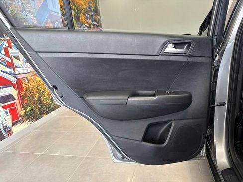 Used 2021 Kia Sportage LX AWD/4WD image 34