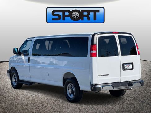 Used 2025 Chevrolet Express 3500 LT w/ LT Preferred Equipment Group RWD image 2