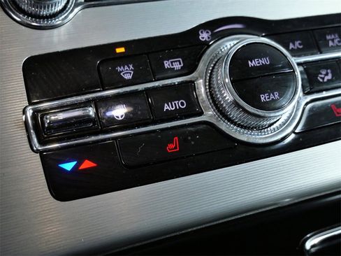 Used 2023 Lincoln Aviator AWD w/ Premium Package image 22