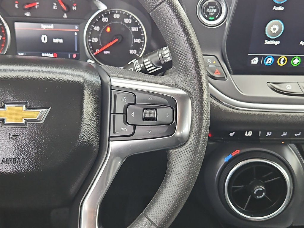 Used 2025 Chevrolet Blazer LT FWD image 21