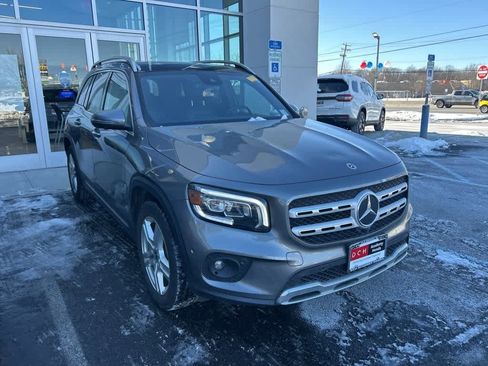 Used 2022 Mercedes-Benz GLB 250 GLB 250 image 3