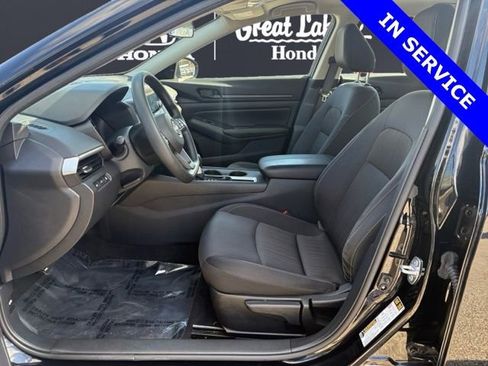 Used 2025 Nissan Altima 2.5 S image 11