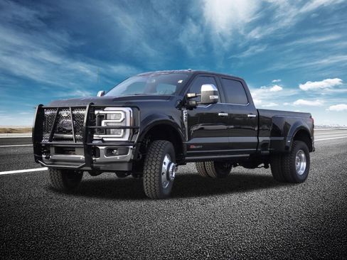 Used 2025 Ford F450 King Ranch w/ Chrome Package AWD/4WD image 21