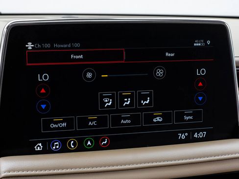 Used 2021 Chevrolet Suburban Premier w/ Texas Edition RWD image 39