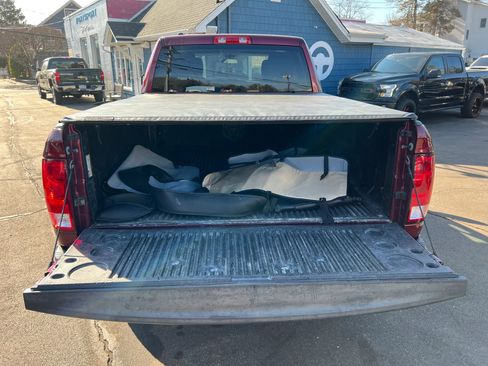 Used 2018 RAM 1500 Express w/ Express Value Package image 24