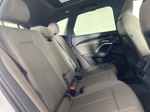 Used 2025 Audi Q5 Premium Plus w/ Premium Plus image 16