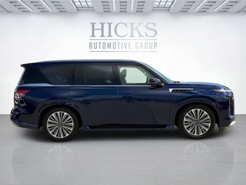 Certified 2025 INFINITI QX80 Luxe image 4