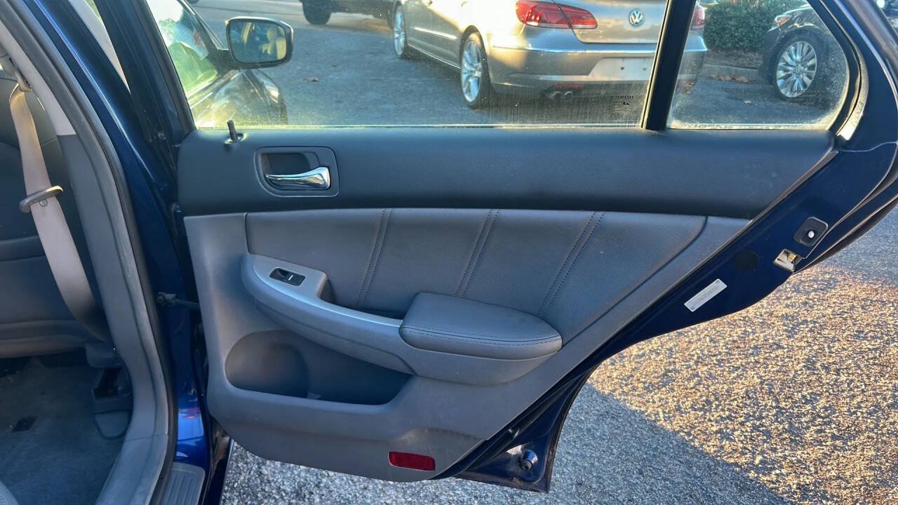 Used 2005 Honda Accord EX image 18