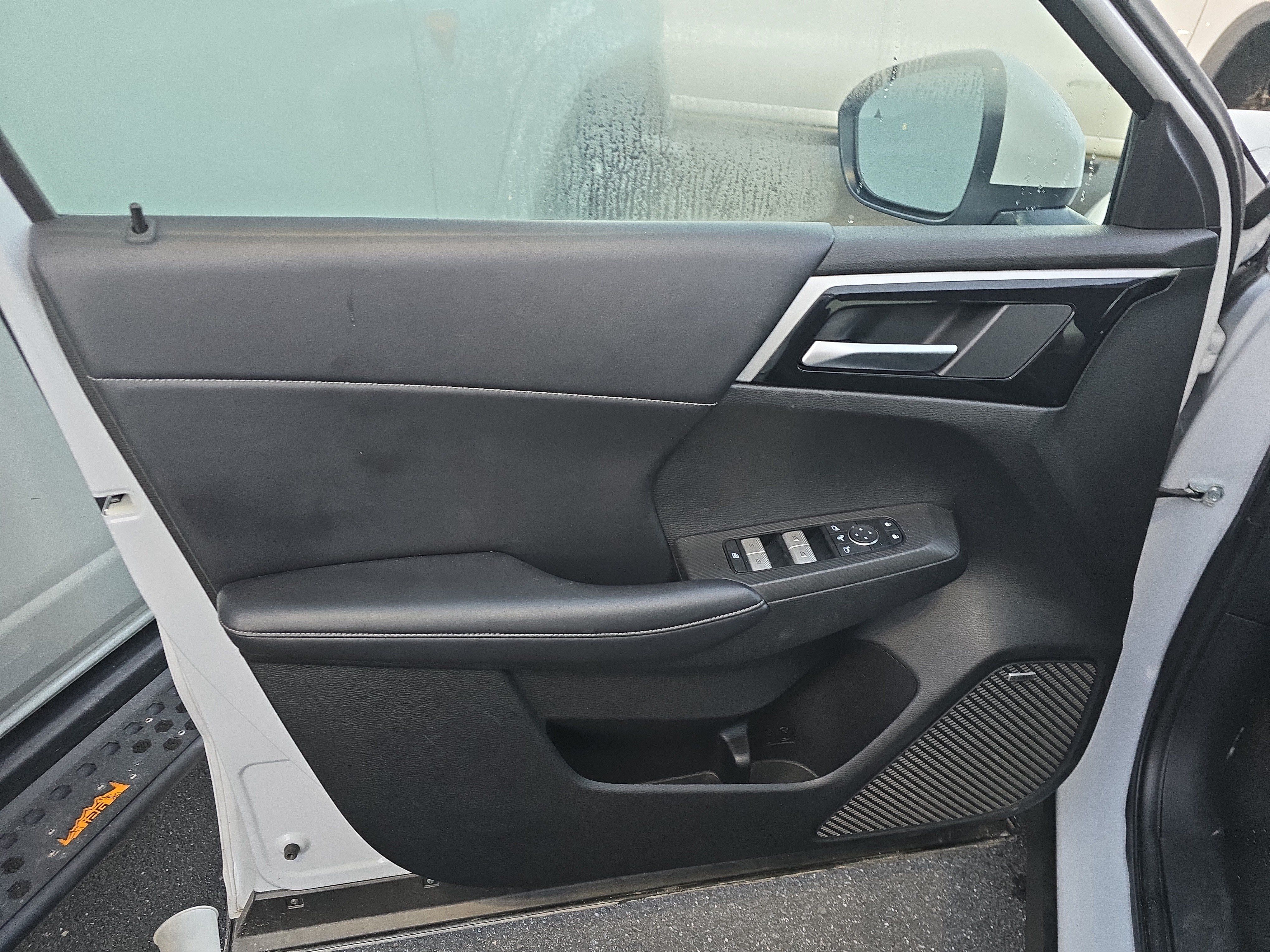 Used 2025 Mitsubishi Outlander SE AWD/4WD image 20