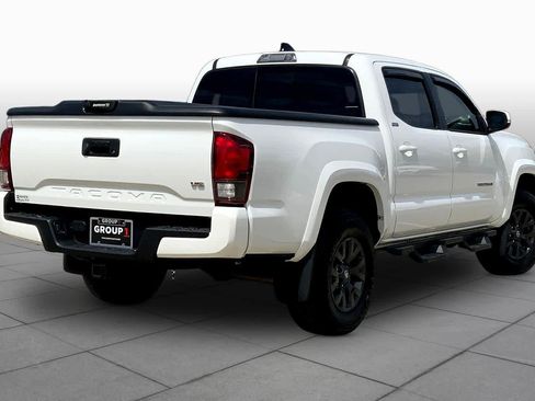 Used 2023 Toyota Tacoma SR5 w/ Technology Package image 13