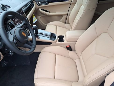 New 2026 Porsche Macan Turbo image 22