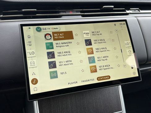 New 2026 Land Rover Range Rover SE AWD/4WD image 19