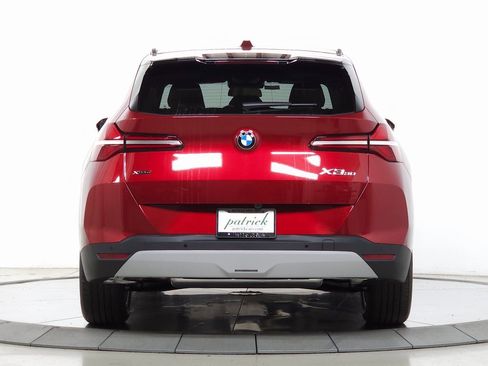 Used 2025 BMW X3 xDrive30i w/ Convenience Package image 7