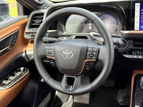 New 2026 Toyota Crown Signia image 22