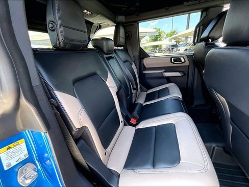 Used 2023 Ford Bronco Wildtrak AWD/4WD image 36