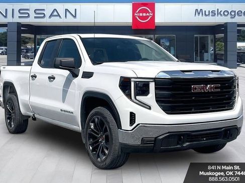 Used 2023 GMC Sierra 1500 Pro w/ Convenience Package AWD/4WD image 1