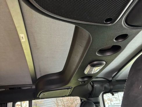 Used 2016 Jeep Wrangler Unlimited Sahara image 38