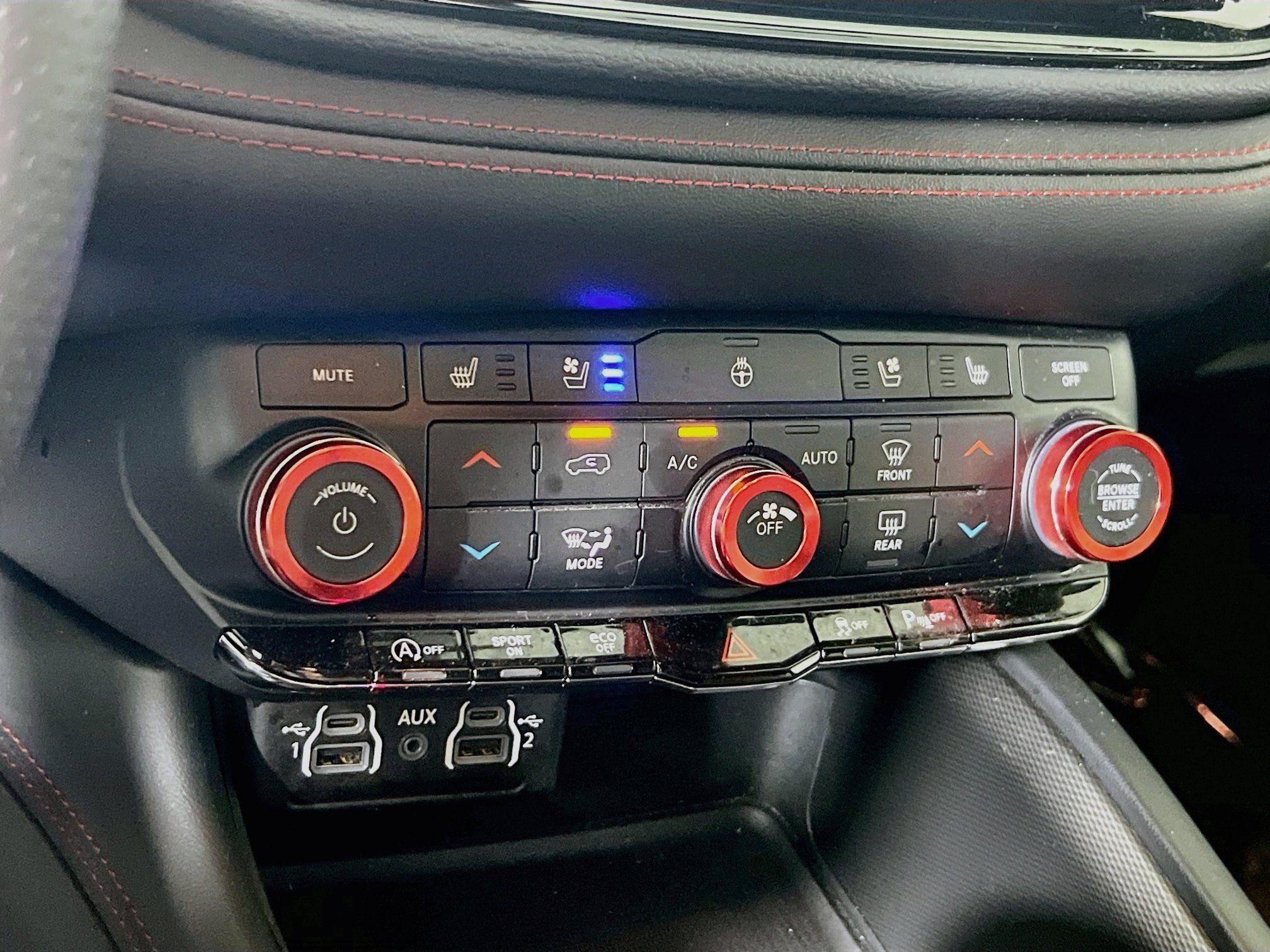 Used 2024 Dodge Durango GT AWD/4WD image 16