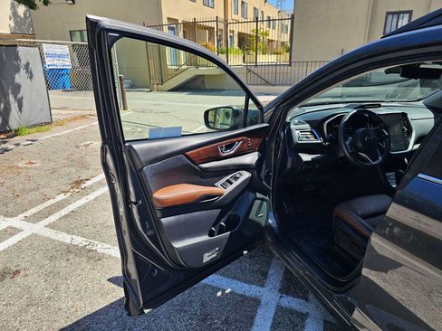 Used 2023 Subaru Ascent Touring AWD/4WD image 21