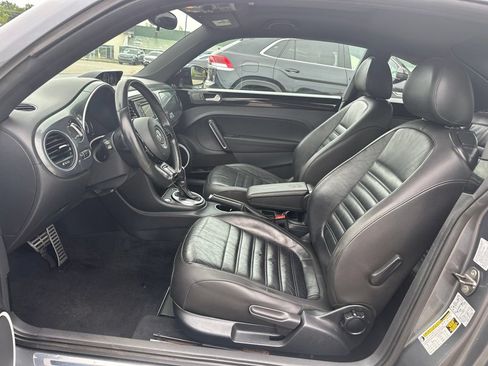 Used 2014 Volkswagen Beetle R-Line FWD image 10