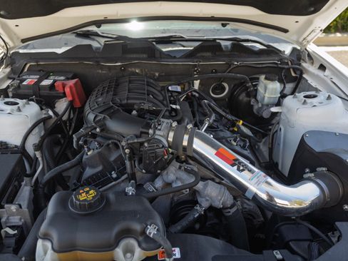 Used 2012 Ford Mustang Premium RWD image 20
