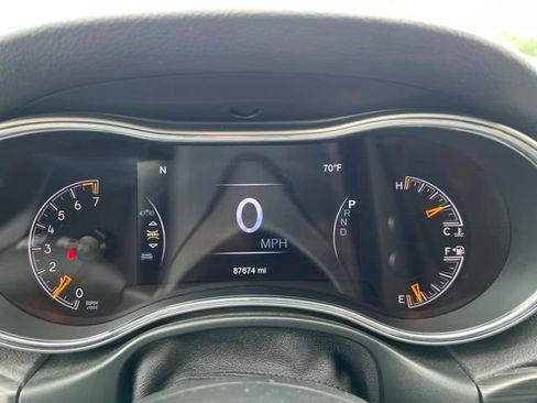 Certified 2021 Jeep Grand Cherokee Laredo X AWD/4WD image 24