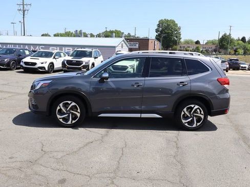 Certified 2022 Subaru Forester Touring AWD/4WD image 5