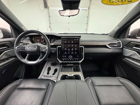 Used 2025 GMC Acadia Denali w/ Super Cruise Package AWD/4WD image 3