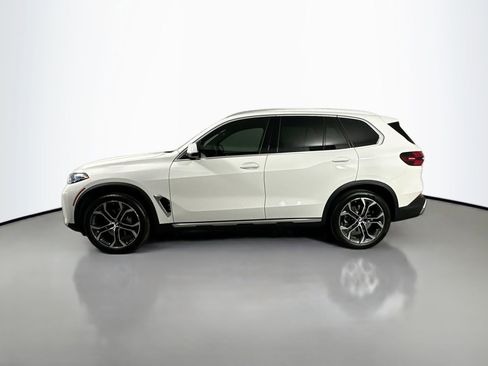 Certified 2025 BMW X5 xDrive40i w/ Parking Assistance Package image 9