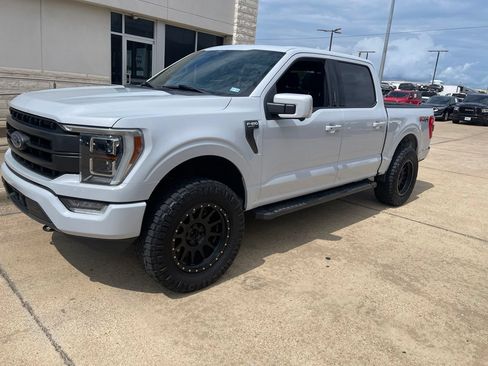 Used 2021 Ford F150 Lariat w/ Equipment Group 502A High AWD/4WD image 2
