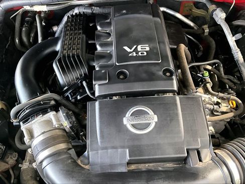 Used 2018 Nissan Frontier SV w/ Value Truck Package RWD image 32