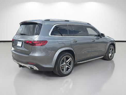 Used 2024 Mercedes-Benz GLS 450 4MATIC image 3