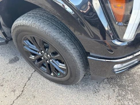 Used 2024 Ford F150 Lariat w/ Equipment Group 502A High AWD/4WD image 6